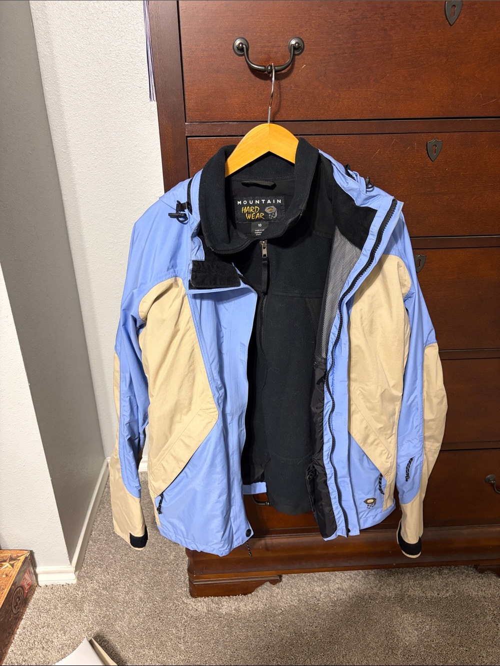 Women’s Mountain Hardwear Black Zip Fleece Jacket with shell